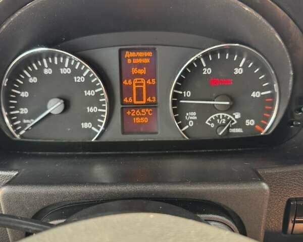 Зеленый Мерседес Sprinter, объемом двигателя 2.2 л и пробегом 400 тыс. км за 20500 $, фото 19 на Automoto.ua