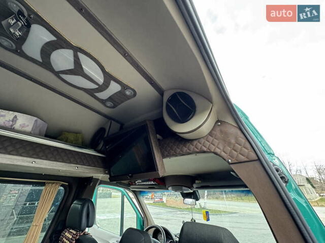 Зеленый Мерседес Sprinter, объемом двигателя 2.99 л и пробегом 777 тыс. км за 28978 $, фото 44 на Automoto.ua