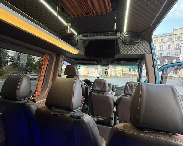 Зеленый Мерседес Sprinter, объемом двигателя 2.1 л и пробегом 554 тыс. км за 25500 $, фото 12 на Automoto.ua