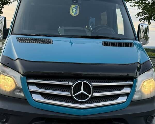 Зеленый Мерседес Sprinter, объемом двигателя 2.1 л и пробегом 554 тыс. км за 25500 $, фото 2 на Automoto.ua