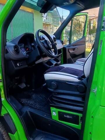 Зелений Мерседес Sprinter, об'ємом двигуна 0 л та пробігом 190 тис. км за 30500 $, фото 16 на Automoto.ua