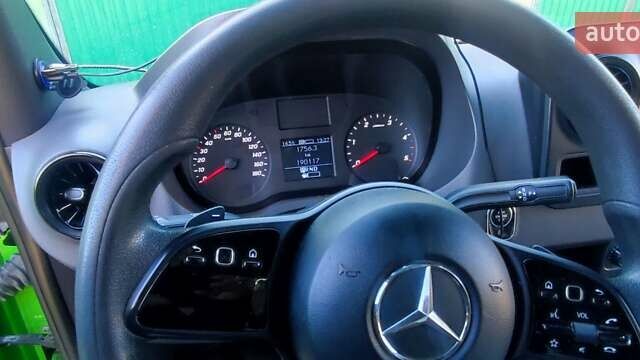Зелений Мерседес Sprinter, об'ємом двигуна 2.14 л та пробігом 189 тис. км за 30499 $, фото 14 на Automoto.ua