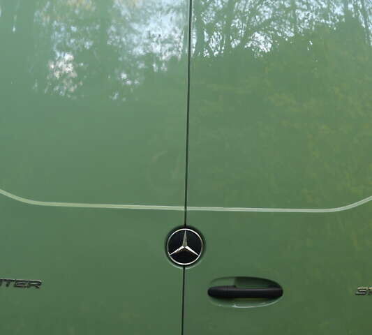 Зеленый Мерседес Sprinter, объемом двигателя 2.14 л и пробегом 237 тыс. км за 27000 $, фото 8 на Automoto.ua