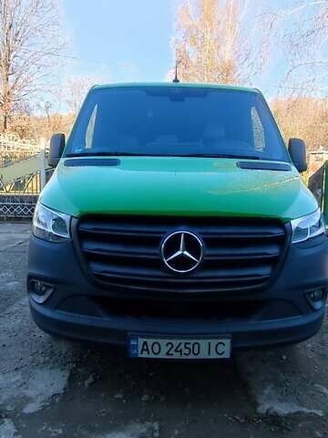 Зелений Мерседес Sprinter, об'ємом двигуна 2.14 л та пробігом 189 тис. км за 30499 $, фото 6 на Automoto.ua