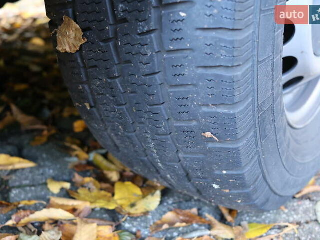 Зеленый Мерседес Sprinter, объемом двигателя 2.14 л и пробегом 237 тыс. км за 27000 $, фото 4 на Automoto.ua