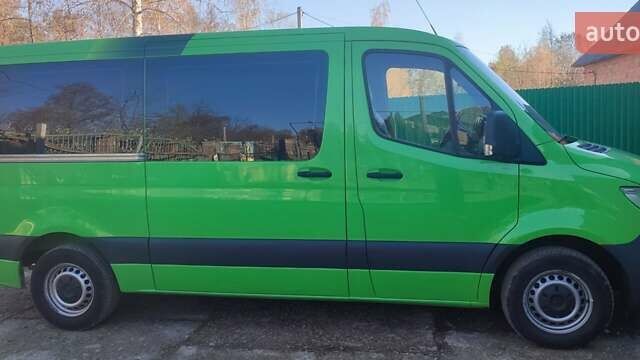 Зелений Мерседес Sprinter, об'ємом двигуна 2.14 л та пробігом 189 тис. км за 30499 $, фото 2 на Automoto.ua