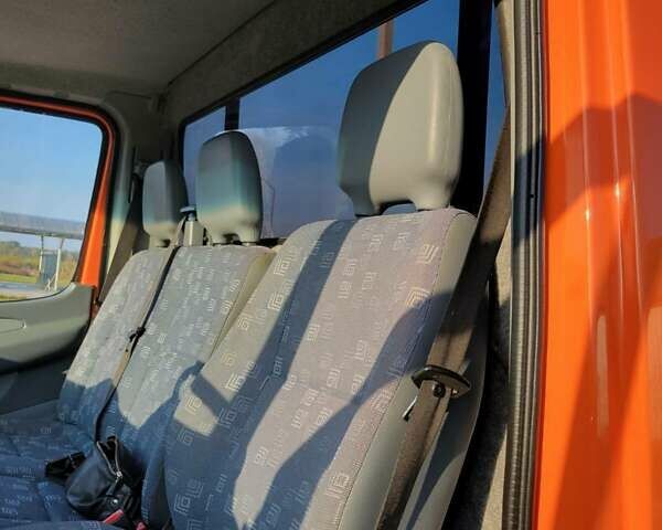 Помаранчевий Мерседес Sprinter, об'ємом двигуна 2.7 л та пробігом 293 тис. км за 25400 $, фото 31 на Automoto.ua