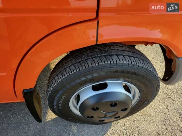 Помаранчевий Мерседес Sprinter, об'ємом двигуна 2.7 л та пробігом 293 тис. км за 25400 $, фото 13 на Automoto.ua