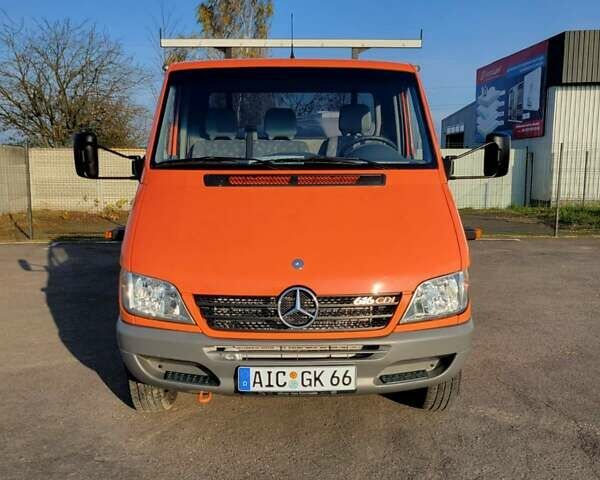 Помаранчевий Мерседес Sprinter, об'ємом двигуна 2.7 л та пробігом 293 тис. км за 25400 $, фото 8 на Automoto.ua