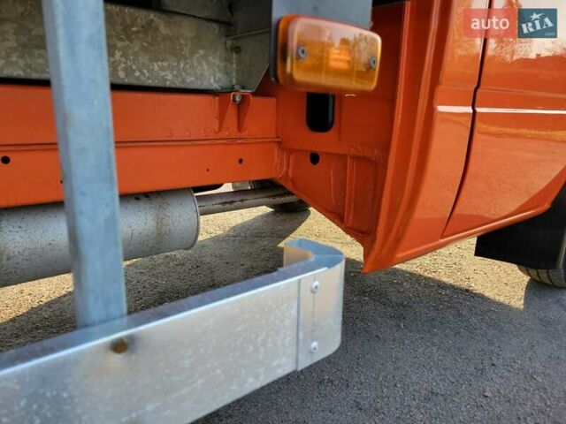 Помаранчевий Мерседес Sprinter, об'ємом двигуна 2.7 л та пробігом 293 тис. км за 25400 $, фото 26 на Automoto.ua