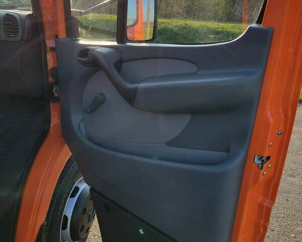 Помаранчевий Мерседес Sprinter, об'ємом двигуна 2.7 л та пробігом 293 тис. км за 25400 $, фото 27 на Automoto.ua
