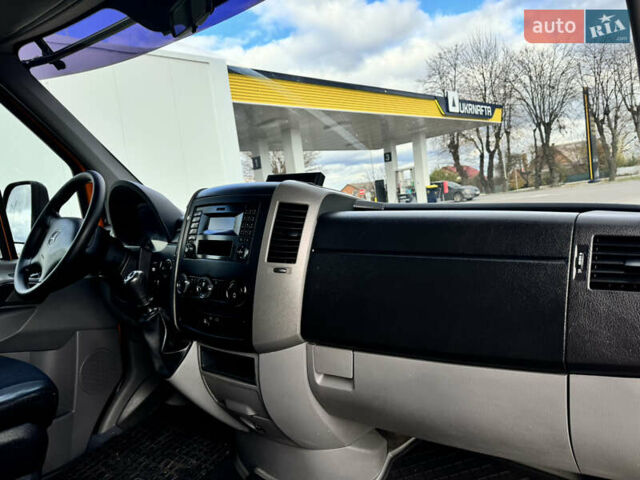 Помаранчевий Мерседес Sprinter, об'ємом двигуна 0 л та пробігом 147 тис. км за 26900 $, фото 11 на Automoto.ua