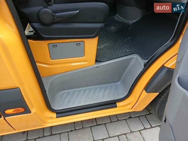 Помаранчевий Мерседес Sprinter, об'ємом двигуна 2.2 л та пробігом 264 тис. км за 18999 $, фото 20 на Automoto.ua