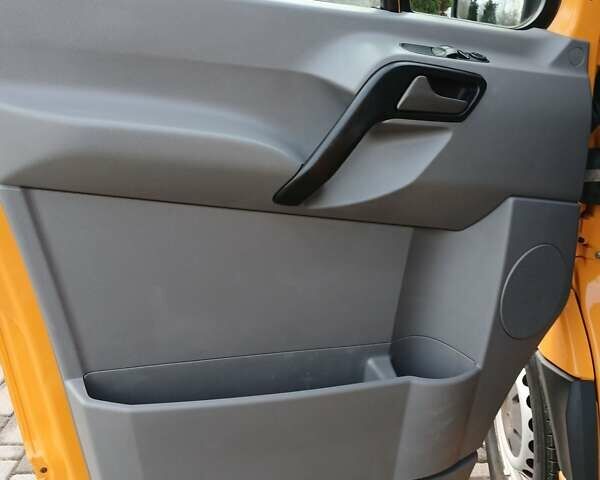 Помаранчевий Мерседес Sprinter, об'ємом двигуна 2.2 л та пробігом 264 тис. км за 18999 $, фото 13 на Automoto.ua