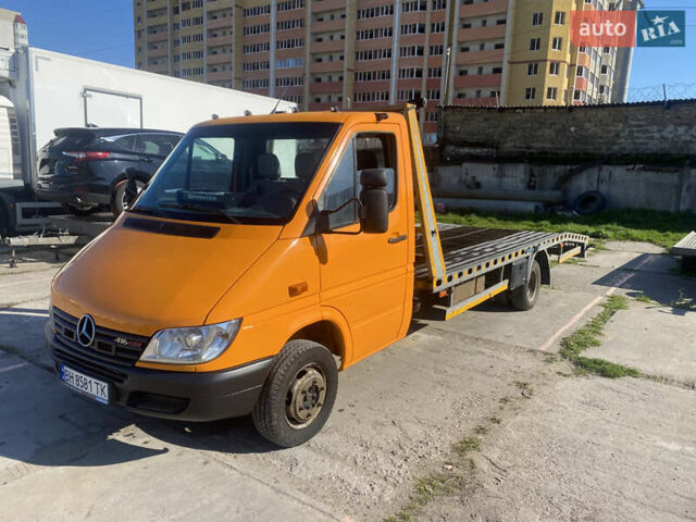 Оранжевый Мерседес Sprinter, объемом двигателя 2.7 л и пробегом 300 тыс. км за 14000 $, фото 2 на Automoto.ua