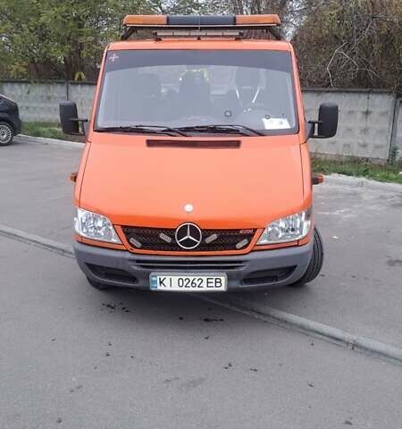 Помаранчевий Мерседес Sprinter, об'ємом двигуна 2.69 л та пробігом 132 тис. км за 22000 $, фото 8 на Automoto.ua
