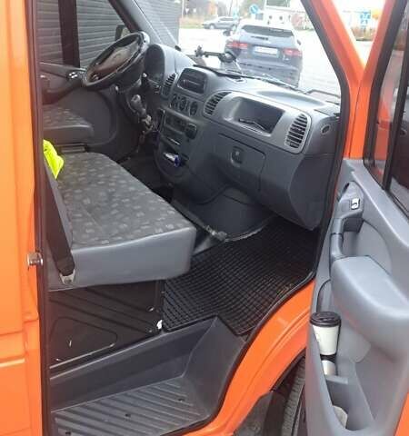 Помаранчевий Мерседес Sprinter, об'ємом двигуна 2.69 л та пробігом 132 тис. км за 22000 $, фото 13 на Automoto.ua