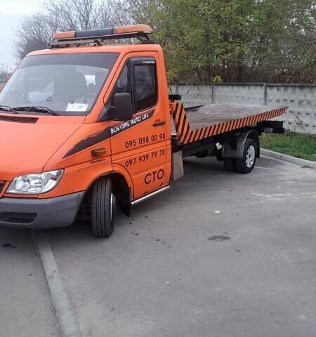 Помаранчевий Мерседес Sprinter, об'ємом двигуна 2.69 л та пробігом 132 тис. км за 22000 $, фото 5 на Automoto.ua