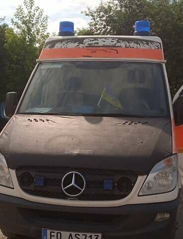 Оранжевый Мерседес Sprinter, объемом двигателя 2.2 л и пробегом 250 тыс. км за 7700 $, фото 6 на Automoto.ua