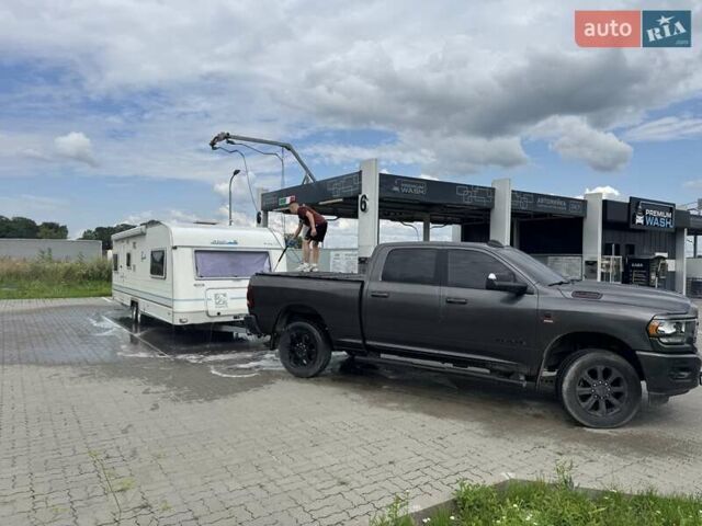 Оранжевый Мерседес Sprinter, объемом двигателя 2.2 л и пробегом 250 тыс. км за 7700 $, фото 2 на Automoto.ua