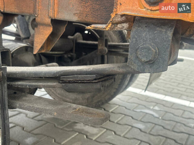 Оранжевый Мерседес Sprinter, объемом двигателя 3.22 л и пробегом 184 тыс. км за 30000 $, фото 35 на Automoto.ua