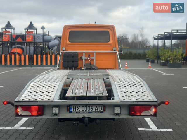 Оранжевый Мерседес Sprinter, объемом двигателя 3.22 л и пробегом 184 тыс. км за 30000 $, фото 4 на Automoto.ua