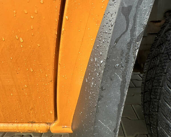 Оранжевый Мерседес Sprinter, объемом двигателя 3.22 л и пробегом 184 тыс. км за 30000 $, фото 19 на Automoto.ua