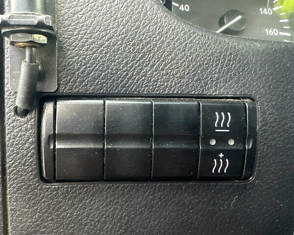 Оранжевый Мерседес Sprinter, объемом двигателя 3.22 л и пробегом 184 тыс. км за 30000 $, фото 22 на Automoto.ua