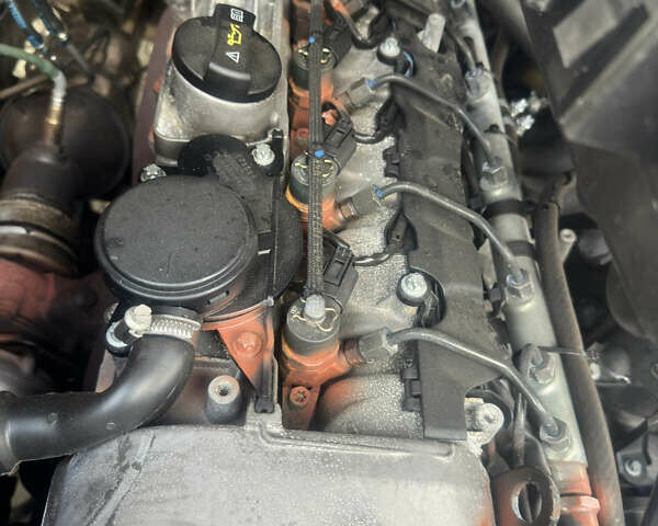 Оранжевый Мерседес Sprinter, объемом двигателя 3.22 л и пробегом 184 тыс. км за 30000 $, фото 34 на Automoto.ua