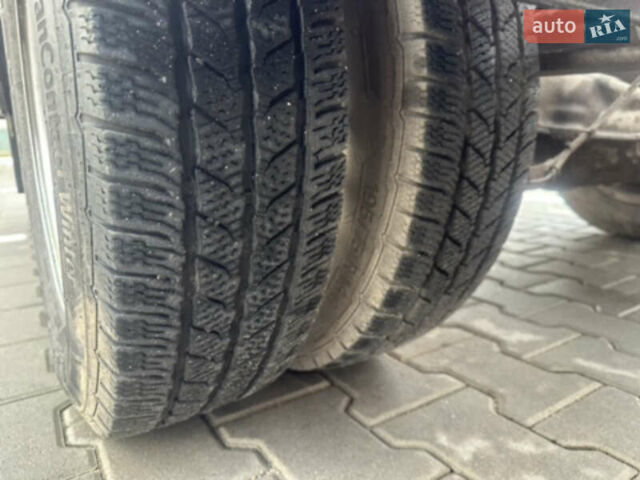 Оранжевый Мерседес Sprinter, объемом двигателя 3.22 л и пробегом 184 тыс. км за 30000 $, фото 31 на Automoto.ua