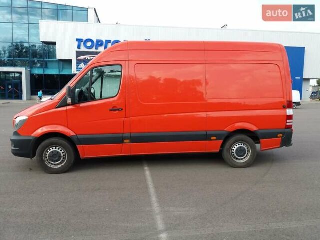 Оранжевый Мерседес Sprinter, объемом двигателя 2.2 л и пробегом 275 тыс. км за 15300 $, фото 2 на Automoto.ua