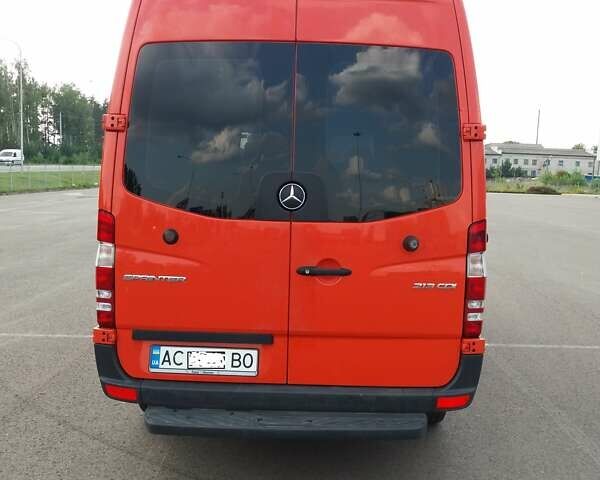 Оранжевый Мерседес Sprinter, объемом двигателя 2.14 л и пробегом 377 тыс. км за 15500 $, фото 5 на Automoto.ua
