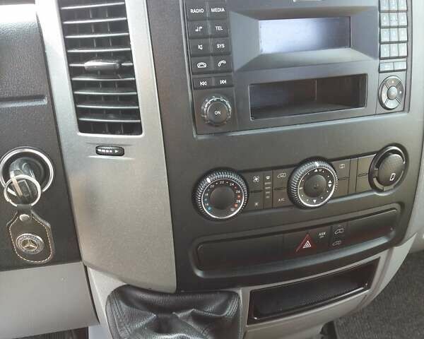 Оранжевый Мерседес Sprinter, объемом двигателя 0 л и пробегом 375 тыс. км за 15700 $, фото 23 на Automoto.ua