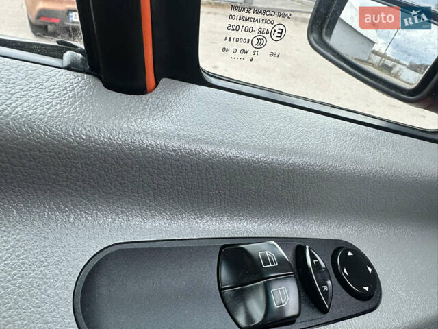 Помаранчевий Мерседес Sprinter, об'ємом двигуна 3 л та пробігом 342 тис. км за 34000 $, фото 17 на Automoto.ua