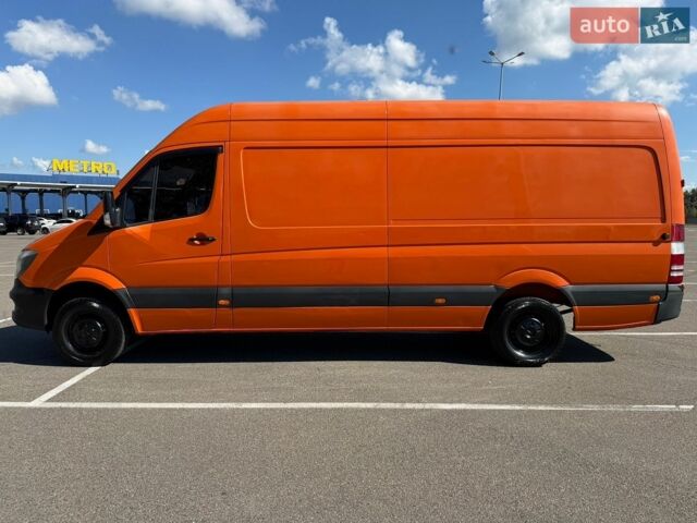 Оранжевый Мерседес Sprinter, объемом двигателя 2.69 л и пробегом 344 тыс. км за 22500 $, фото 7 на Automoto.ua