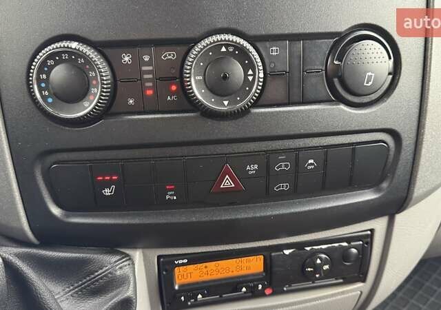 Помаранчевий Мерседес Sprinter, об'ємом двигуна 2.2 л та пробігом 242 тис. км за 28000 $, фото 17 на Automoto.ua