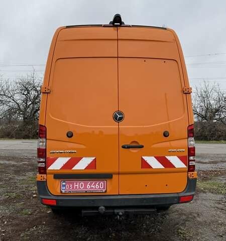 Помаранчевий Мерседес Sprinter, об'ємом двигуна 2.2 л та пробігом 242 тис. км за 28000 $, фото 3 на Automoto.ua