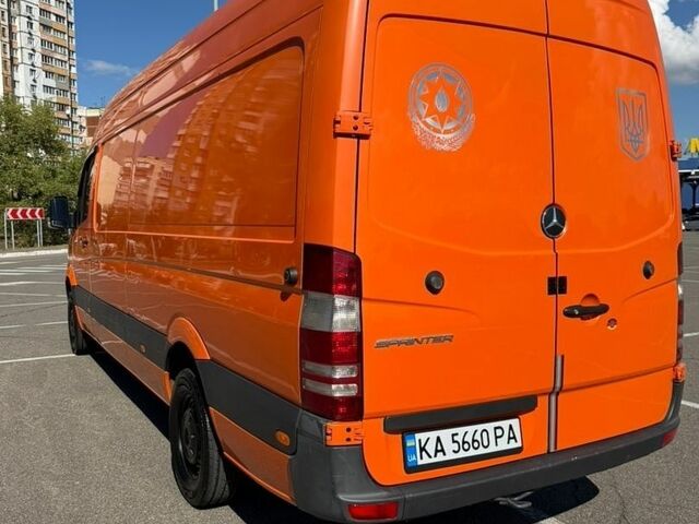 Оранжевый Мерседес Sprinter, объемом двигателя 2.69 л и пробегом 344 тыс. км за 22500 $, фото 13 на Automoto.ua