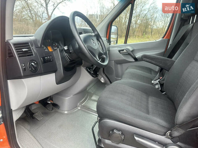 Помаранчевий Мерседес Sprinter, об'ємом двигуна 3 л та пробігом 342 тис. км за 34000 $, фото 12 на Automoto.ua