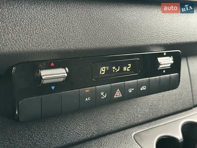 Помаранчевий Мерседес Sprinter, об'ємом двигуна 0 л та пробігом 224 тис. км за 25900 $, фото 60 на Automoto.ua