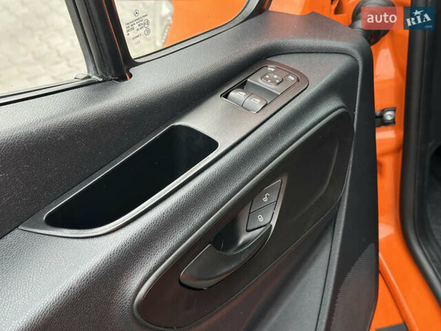 Помаранчевий Мерседес Sprinter, об'ємом двигуна 0 л та пробігом 224 тис. км за 25900 $, фото 44 на Automoto.ua