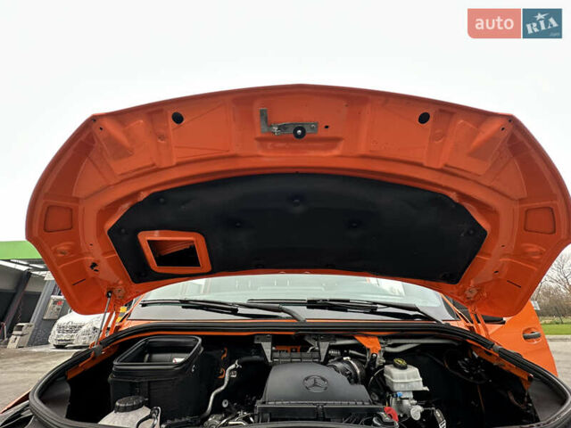 Помаранчевий Мерседес Sprinter, об'ємом двигуна 0 л та пробігом 224 тис. км за 25900 $, фото 69 на Automoto.ua