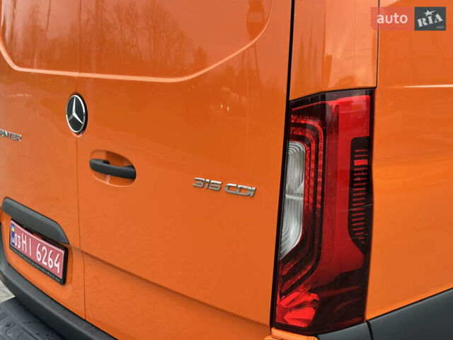 Помаранчевий Мерседес Sprinter, об'ємом двигуна 0 л та пробігом 224 тис. км за 25900 $, фото 24 на Automoto.ua