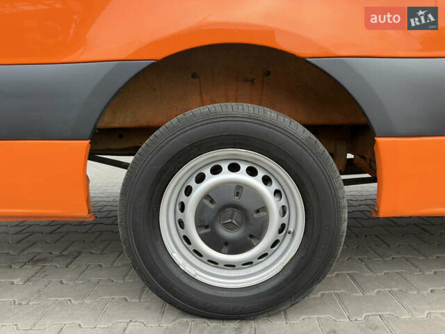 Помаранчевий Мерседес Sprinter, об'ємом двигуна 0 л та пробігом 224 тис. км за 25900 $, фото 36 на Automoto.ua