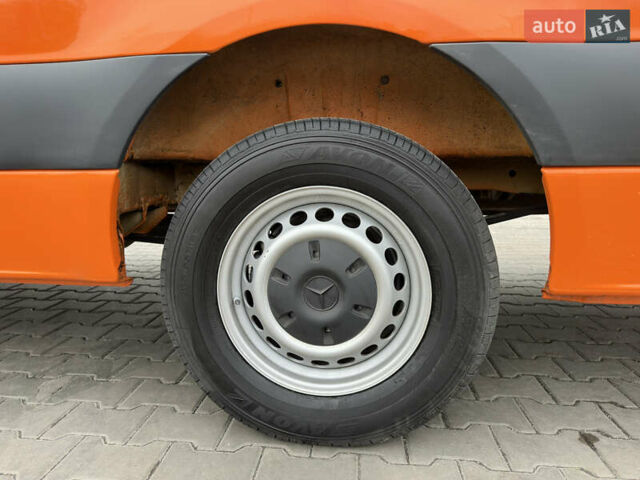 Помаранчевий Мерседес Sprinter, об'ємом двигуна 0 л та пробігом 224 тис. км за 25900 $, фото 34 на Automoto.ua