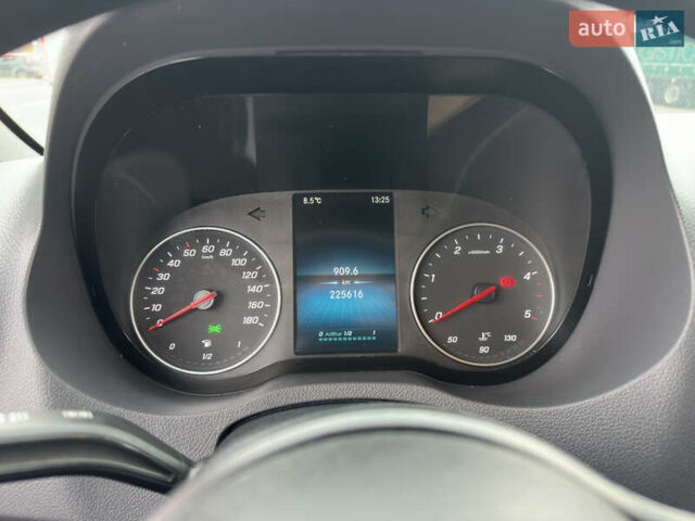 Помаранчевий Мерседес Sprinter, об'ємом двигуна 0 л та пробігом 224 тис. км за 25900 $, фото 52 на Automoto.ua
