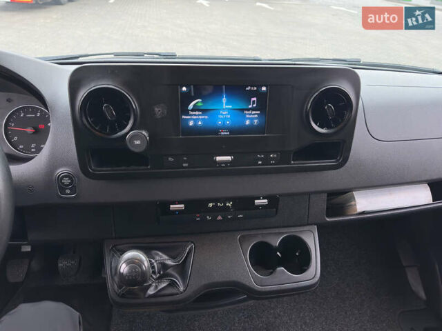 Помаранчевий Мерседес Sprinter, об'ємом двигуна 0 л та пробігом 224 тис. км за 25900 $, фото 64 на Automoto.ua