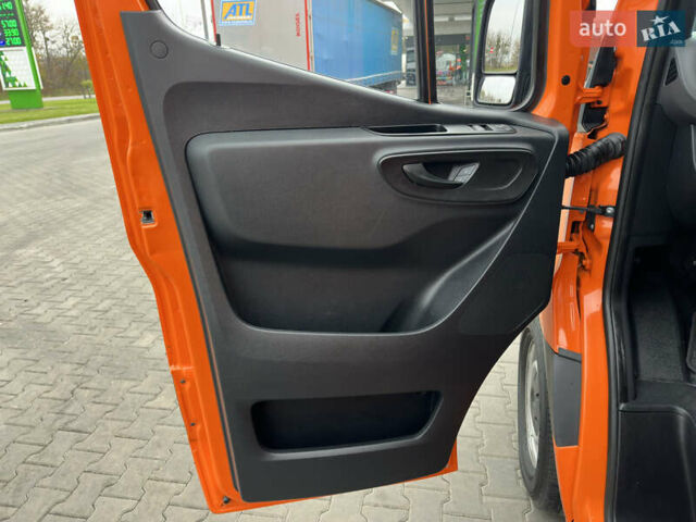Помаранчевий Мерседес Sprinter, об'ємом двигуна 0 л та пробігом 224 тис. км за 25900 $, фото 43 на Automoto.ua
