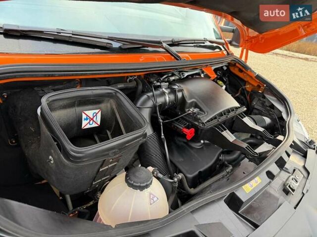 Помаранчевий Мерседес Sprinter, об'ємом двигуна 2.2 л та пробігом 264 тис. км за 26000 $, фото 32 на Automoto.ua