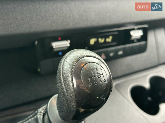 Помаранчевий Мерседес Sprinter, об'ємом двигуна 0 л та пробігом 224 тис. км за 25900 $, фото 59 на Automoto.ua